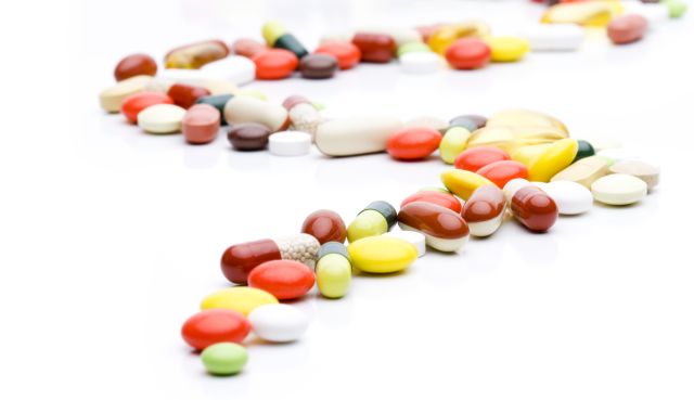 Mix tablet, prášků a léků